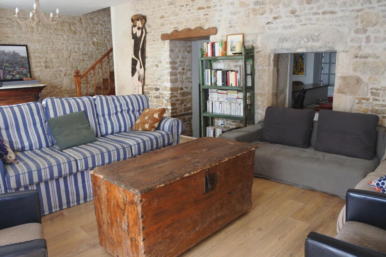 Maison De Village Spacieuse Et Confortable Le Gué-de-Velluire Buitenkant foto