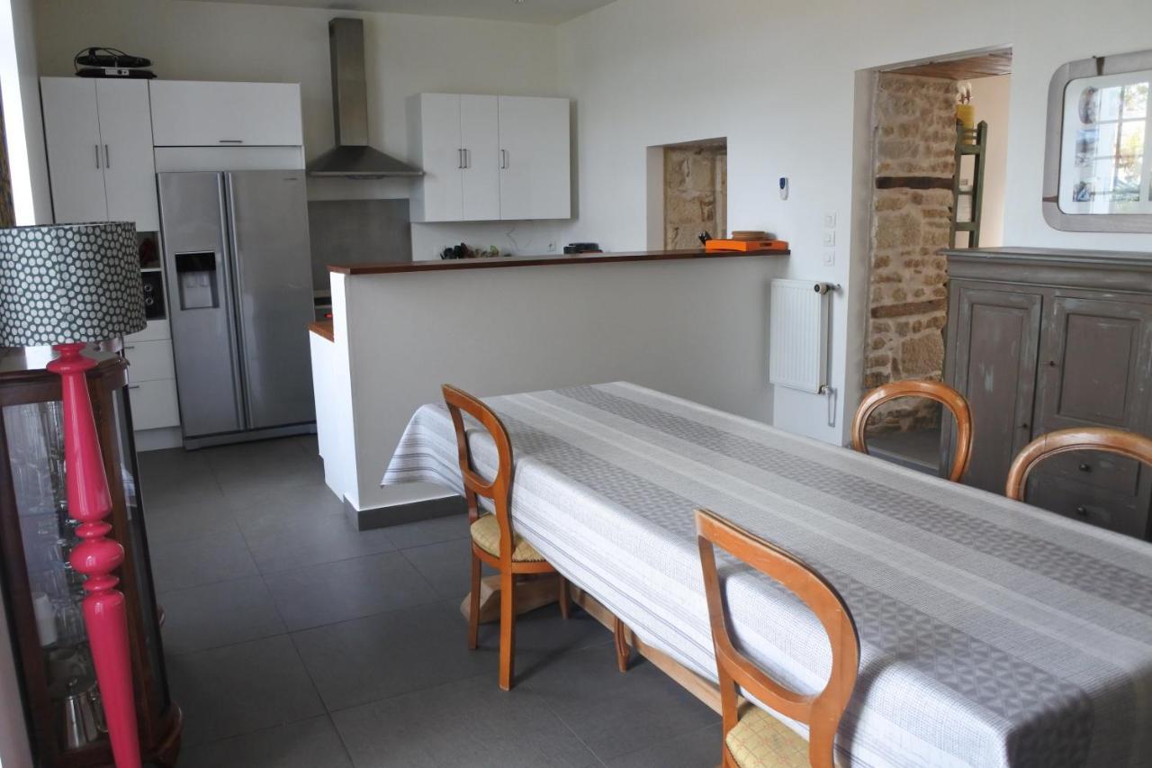 Maison De Village Spacieuse Et Confortable Le Gué-de-Velluire Buitenkant foto